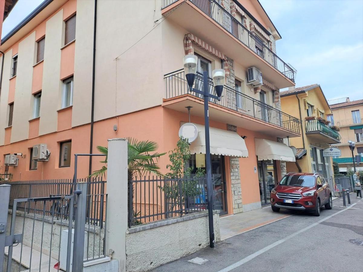 Lux Family Apartment Bardolino Exteriör bild
