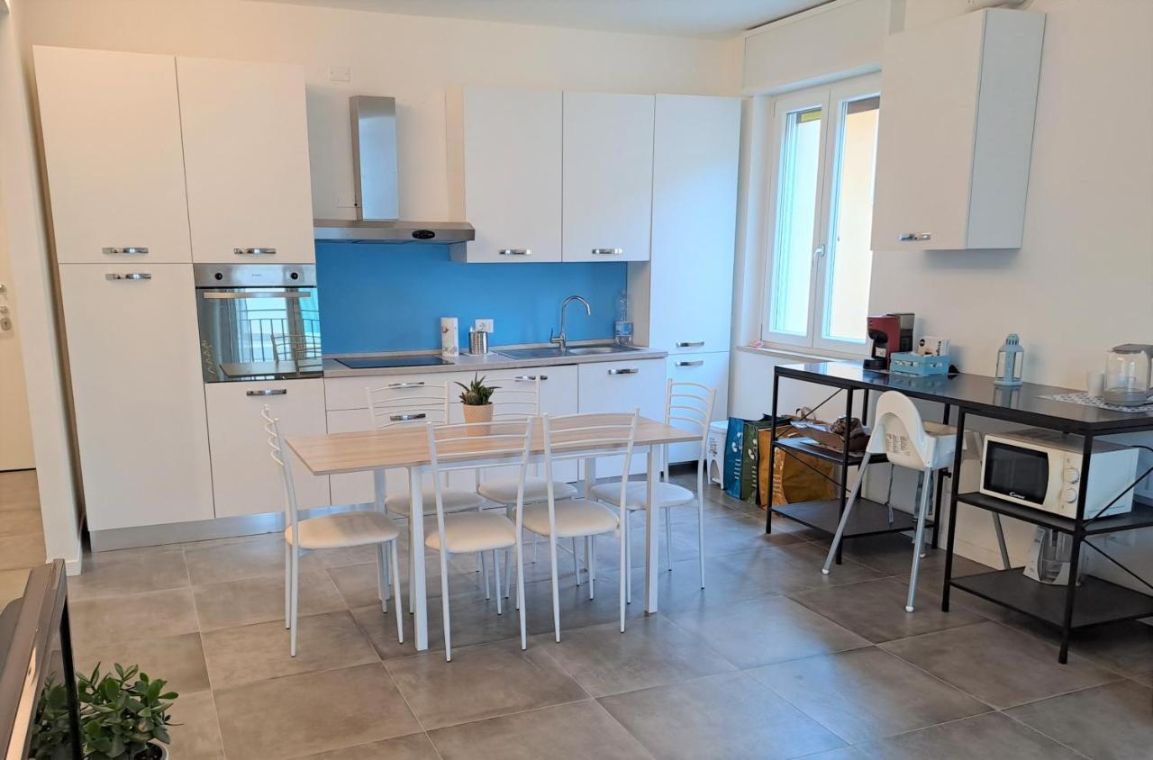 Lux Family Apartment Bardolino Exteriör bild